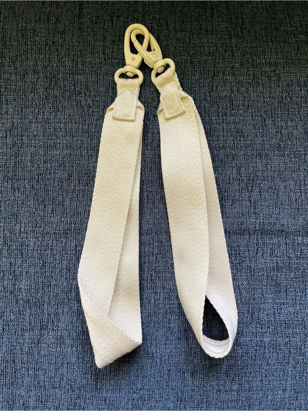 BEIS x Elsa stroller straps